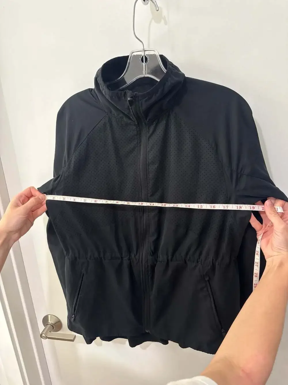 Champion Women's Performance Full-Zip Lightweight Running Windbreaker Jacket - Picture 6 of 8